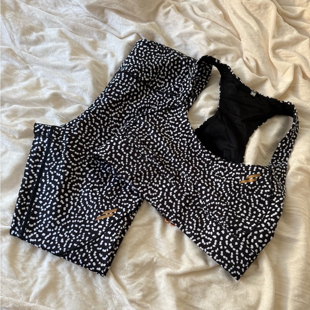 DOYOUEVEN Excel Crop and Leggings Set - Black Speckle